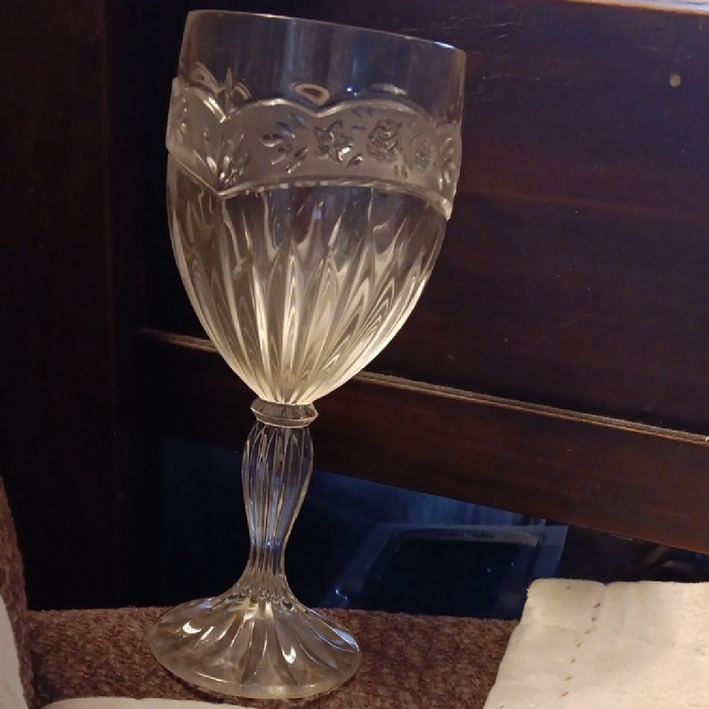 Intricate Clear Glass Wine Goblet